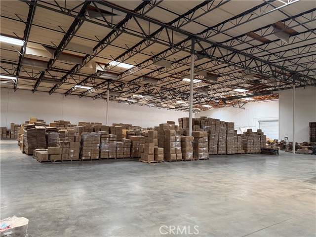 3351 Grapevine Street, Jurupa Valley, California 91752, ,Commercial Lease,For Rent,3351 Grapevine Street,CRAR25138974