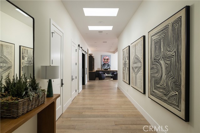 Detail Gallery Image 27 of 44 For 1615 Anita Ln, Newport Beach,  CA 92660 - 4 Beds | 4/1 Baths