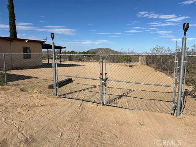 Detail Gallery Image 3 of 50 For 1567 Dakota Ln, Landers,  CA 92285 - 1 Beds | 1 Baths