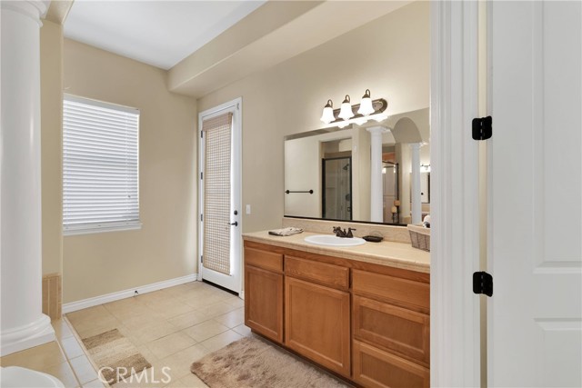 21777 Poppy Road, Apple Valley CA: https://media.crmls.org/medias/5caced36-352a-4109-9d9c-e8ed34840595.jpg