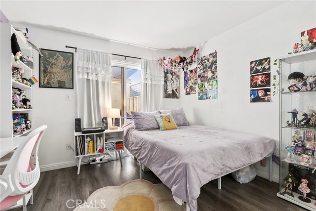 Detail Gallery Image 12 of 26 For 9832 Karmont Ave, South Gate,  CA 90280 - 2 Beds | 2 Baths