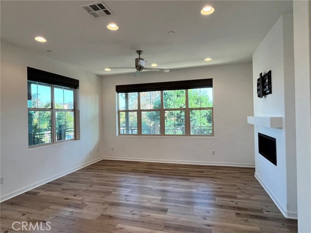 Detail Gallery Image 20 of 41 For 25 Yerra St, Rancho Mission Viejo,  CA 92694 - 4 Beds | 3/1 Baths