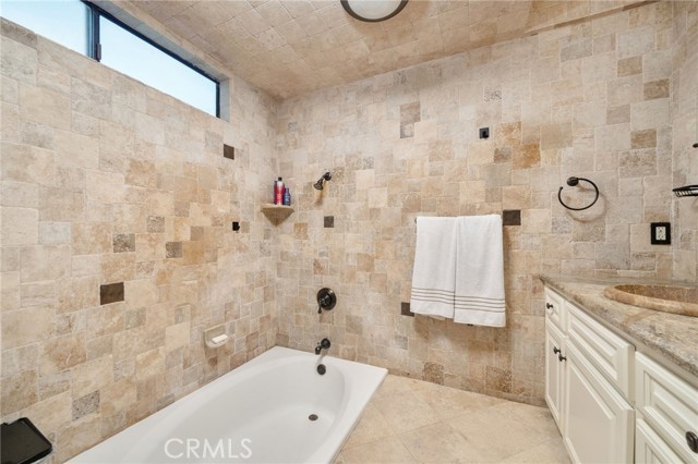 2120 Capuchin Way, Claremont CA: https://media.crmls.org/medias/5caed7df-55a0-4467-bb11-6a97542f3ffc.jpg