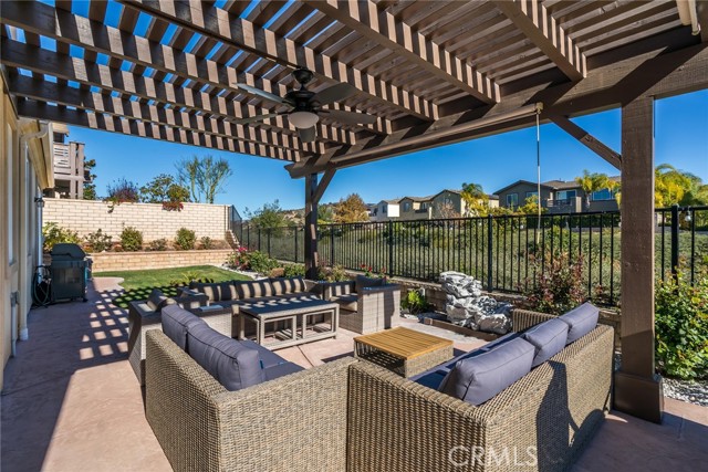 Detail Gallery Image 38 of 54 For 24824 Carbon, Valencia,  CA 91354 - 4 Beds | 3/1 Baths