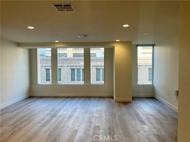 Detail Gallery Image 3 of 17 For 314 6th #504,  Los Angeles,  CA 90014 - 1 Beds | 1/1 Baths
