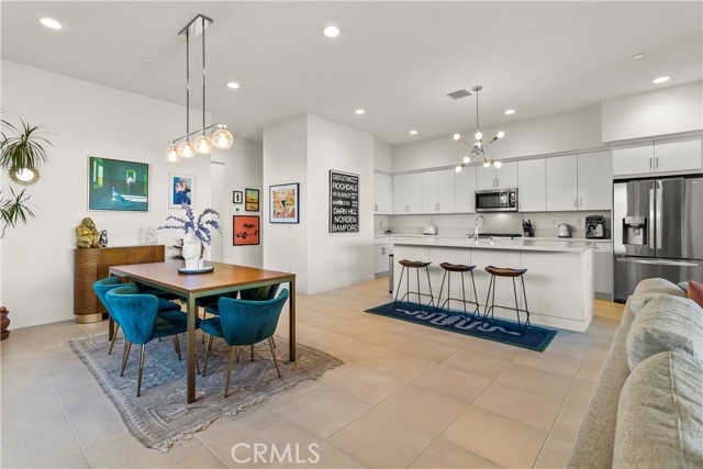 Detail Gallery Image 19 of 35 For 3345 Ambassador Dr, Palm Springs,  CA 92262 - 3 Beds | 2/1 Baths
