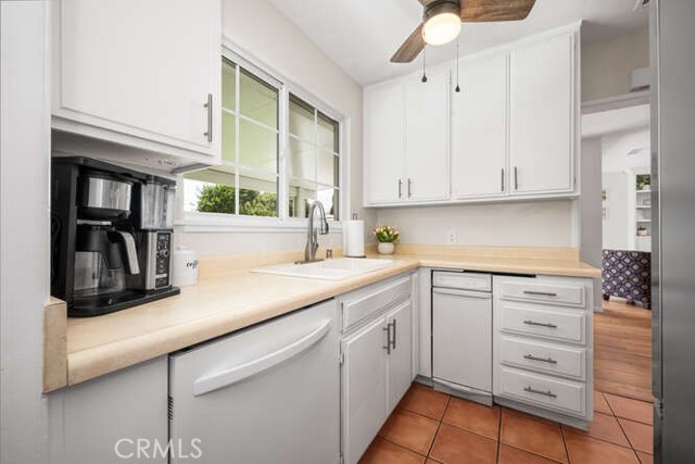 Detail Gallery Image 12 of 39 For 6136 Candor St, Lakewood,  CA 90713 - 3 Beds | 1/1 Baths