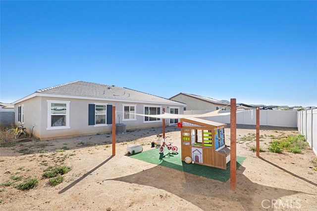 Detail Gallery Image 16 of 29 For 26495 Calle Los Robles, Menifee,  CA 92585 - 3 Beds | 2 Baths