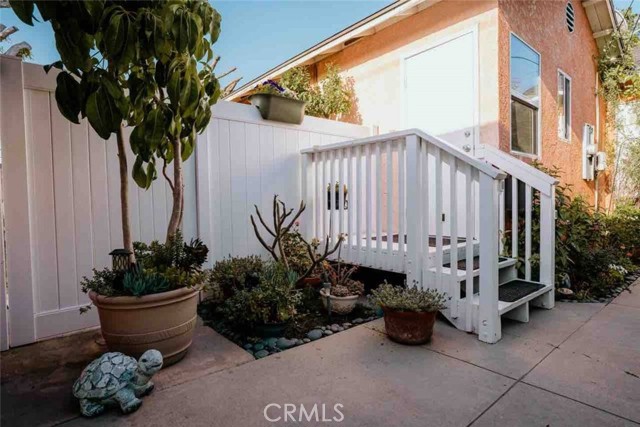 Detail Gallery Image 17 of 25 For 3247 Marwick Ave, Long Beach,  CA 90808 - 3 Beds | 2 Baths