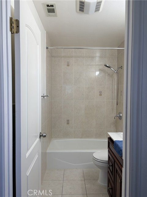 Detail Gallery Image 38 of 49 For 4941 W 130th, Hawthorne,  CA 90250 - 4 Beds | 4 Baths