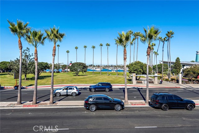 1707 W Balboa Boulevard, Newport Beach CA: https://media.crmls.org/medias/5cb296c7-2267-43ee-863a-a0ab71b91bd4.jpg