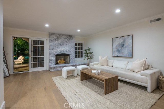 20516 Germain Street, Chatsworth CA: https://media.crmls.org/medias/5cb2c705-4231-4aac-a740-5b0bf0ee7107.jpg