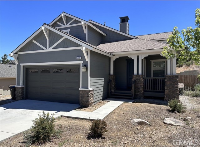 222 Crimson Circle, Big Bear City CA: https://media.crmls.org/medias/5cb303a6-a7ce-45ce-8ed1-fc6aeb670e26.jpg