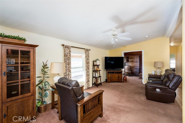 Detail Gallery Image 7 of 56 For 38079 Calle De Amor, Murrieta,  CA 92563 - 3 Beds | 2 Baths