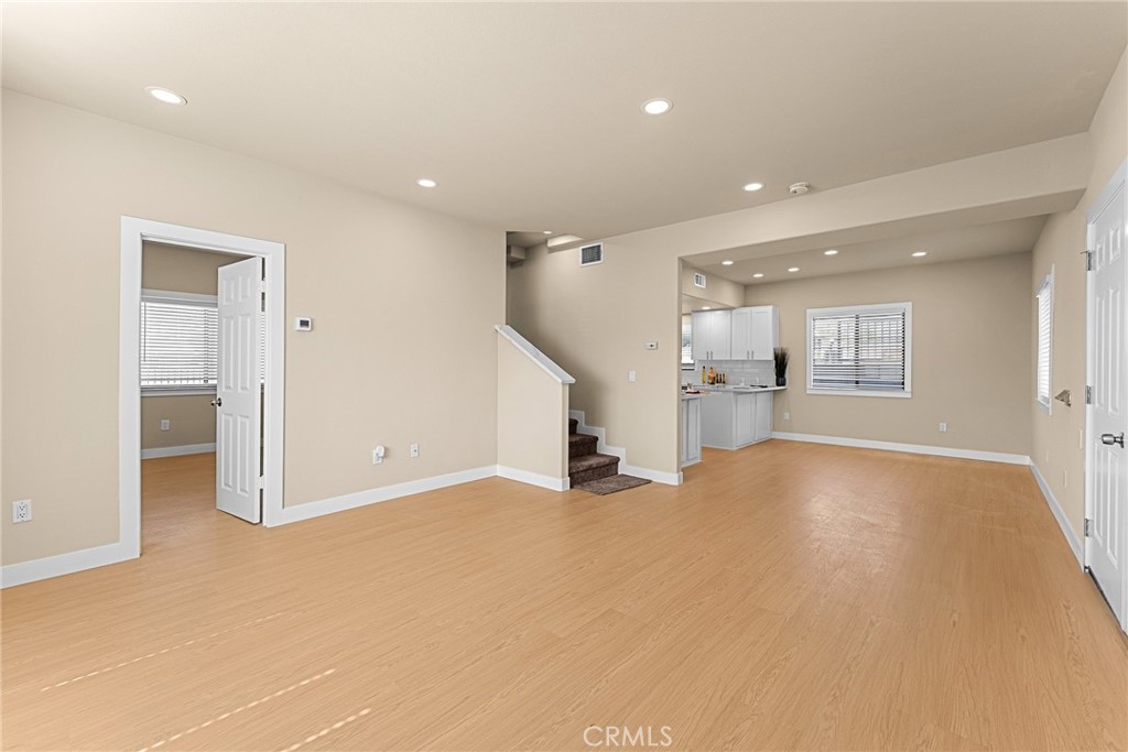 MLS #IV25219801 image #10