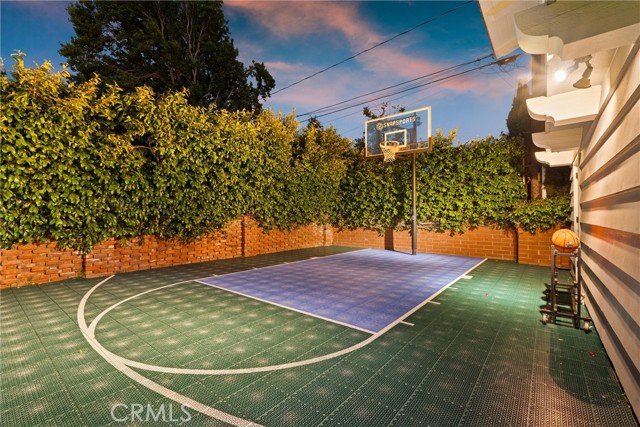 23060 Doris Way, Torrance CA: https://media.crmls.org/medias/5cb3c9cb-1063-4680-9488-f8313e9060a5.jpg