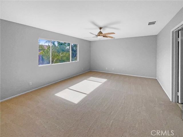 7411 Bull Run Place, Fontana CA: https://media.crmls.org/medias/5cb48153-37b3-4545-9cbe-0823ab5faa10.jpg