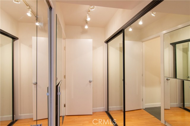 Detail Gallery Image 14 of 27 For 600 W 9th #1114,  Los Angeles,  CA 90015 - 2 Beds | 2 Baths