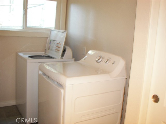 24977 Crest Forest Drive, Crestline CA: https://media.crmls.org/medias/5cb52024-8b19-4edb-bfb8-8b26f51e6096.jpg