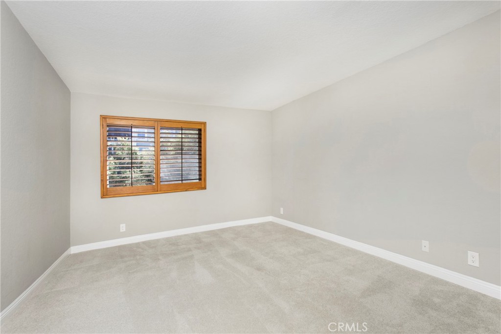 MLS #OC25247447 image #15