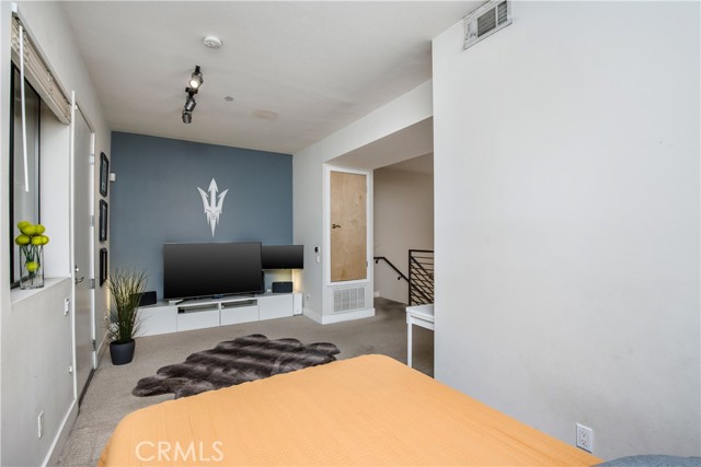 Detail Gallery Image 21 of 41 For 395 E 4th St #3,  Long Beach,  CA 90802 - 2 Beds | 2 Baths