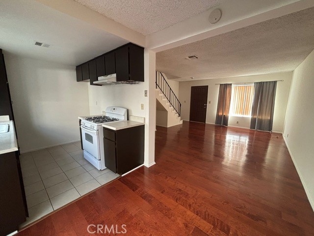 Detail Gallery Image 10 of 21 For 738 S Chapel Ave #9,  Alhambra,  CA 91801 - 2 Beds | 1/1 Baths