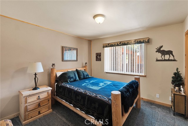 Detail Gallery Image 16 of 31 For 128 Crater Lake Rd, Big Bear Lake,  CA 92315 - 3 Beds | 2 Baths
