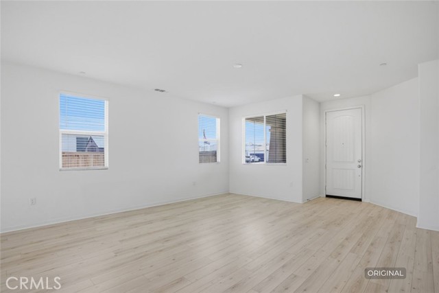 Detail Gallery Image 3 of 31 For 3719 Santa Ynez Ct, Rosamond,  CA 93560 - 4 Beds | 2 Baths