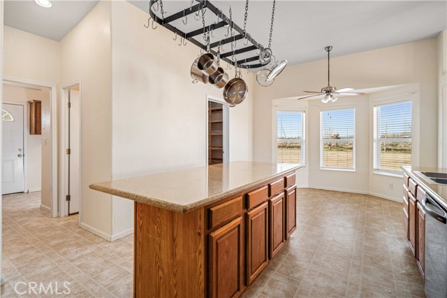 Detail Gallery Image 16 of 57 For 12567 Sahara, Rosamond,  CA 93560 - 3 Beds | 2/1 Baths
