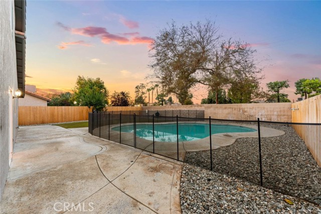 Detail Gallery Image 39 of 51 For 3910 Whirlwind Dr, Bakersfield,  CA 93313 - 3 Beds | 3 Baths