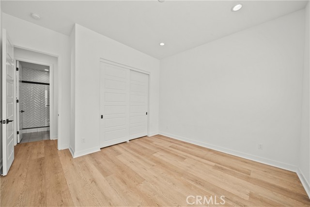 Detail Gallery Image 35 of 56 For 17715 Hillside, Canyon Country,  CA 91350 - 4 Beds | 4 Baths