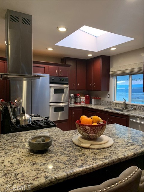 Detail Gallery Image 12 of 20 For 19009 S Laurel Park Rd #248,  Rancho Dominguez,  CA 90220 - 2 Beds | 2 Baths