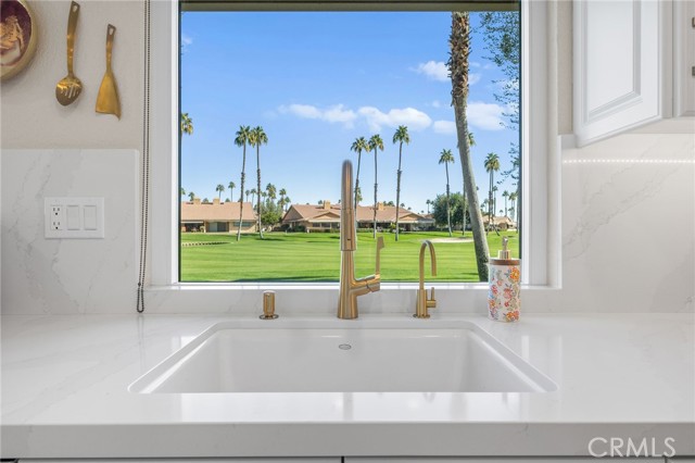 Detail Gallery Image 10 of 63 For 122 Conejo Cir, Palm Desert,  CA 92260 - 3 Beds | 2 Baths