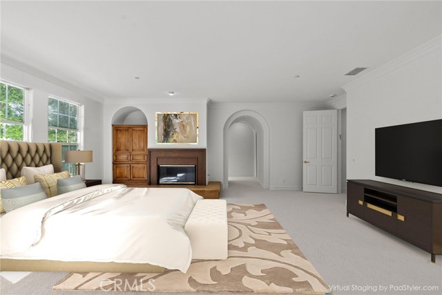 6 Boardwalk, Newport Beach CA: https://media.crmls.org/medias/5cbc1dda-8178-4e8d-bef5-3bbe053dfb30.jpg