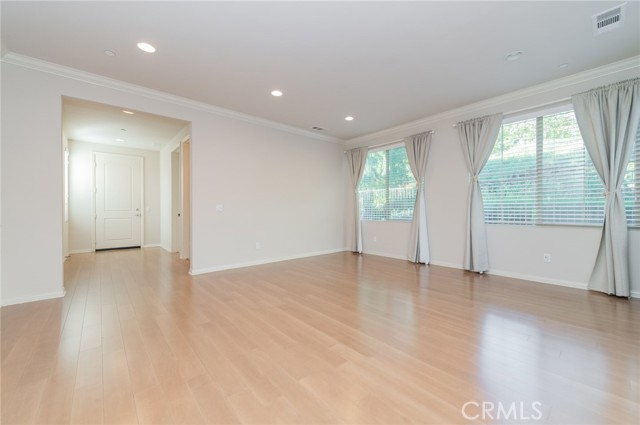 Detail Gallery Image 4 of 29 For 183 Bright Poppy, Irvine,  CA 92618 - 4 Beds | 3 Baths