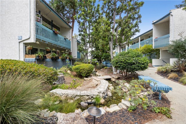 Detail Gallery Image 23 of 38 For 902 Camino Real #207,  Redondo Beach,  CA 90277 - 2 Beds | 2 Baths