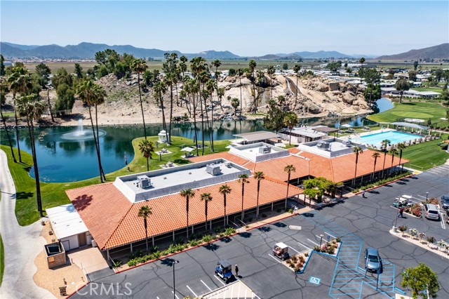 5001 W Florida Avenue, Hemet CA: https://media.crmls.org/medias/5cbcb51b-1ee4-4baf-9c9a-fecf098041bc.jpg