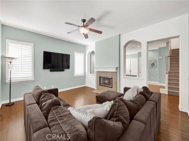 Detail Gallery Image 15 of 43 For 28346 Linda Vista, Canyon Country,  CA 91387 - 6 Beds | 3 Baths