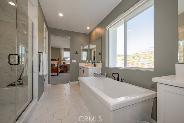 Detail Gallery Image 25 of 57 For 28701 Wildflower Ca,  Castaic,  CA 91384 - 4 Beds | 3/1 Baths