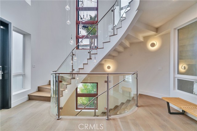 Detail Gallery Image 34 of 73 For 719 1st Pl, Hermosa Beach,  CA 90254 - 4 Beds | 4 Baths