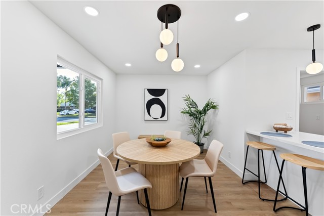 Detail Gallery Image 15 of 44 For 2514 S Rita Way, Santa Ana,  CA 92704 - 3 Beds | 2 Baths
