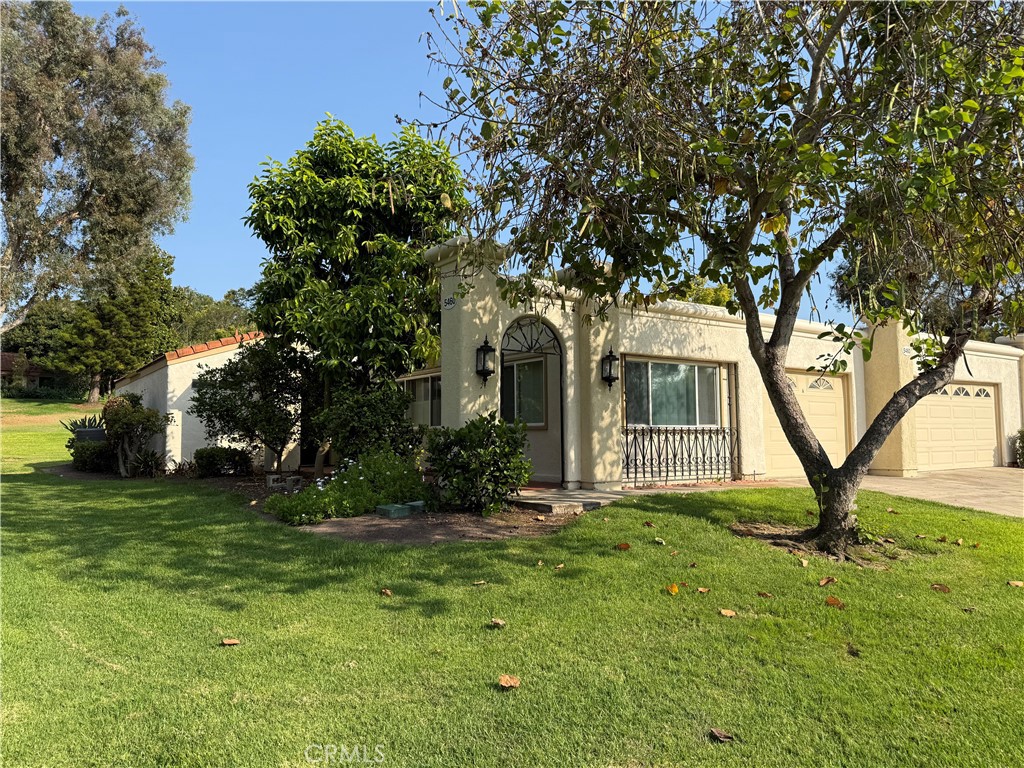 5460 Paseo Del Lago E #A