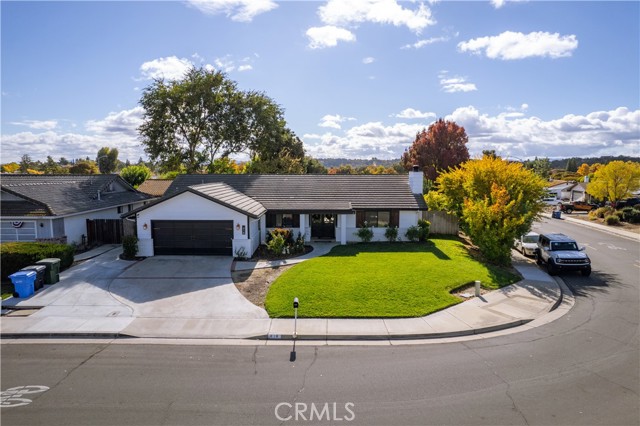 Detail Gallery Image 1 of 16 For 418 Appaloosa Dr, Paso Robles,  CA 93446 - 3 Beds | 2 Baths