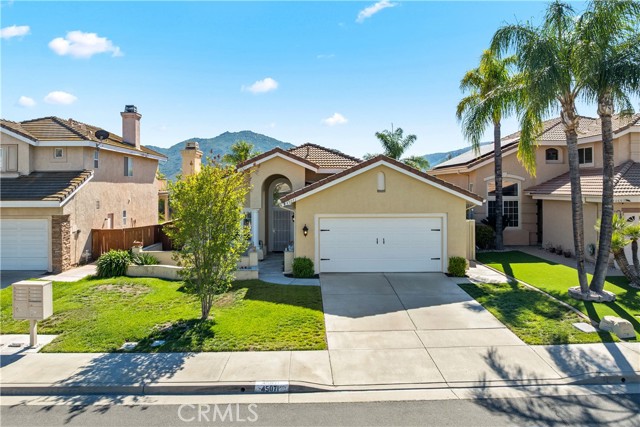 Detail Gallery Image 2 of 28 For 45071 Corte Bravo, Temecula,  CA 92592 - 3 Beds | 2 Baths