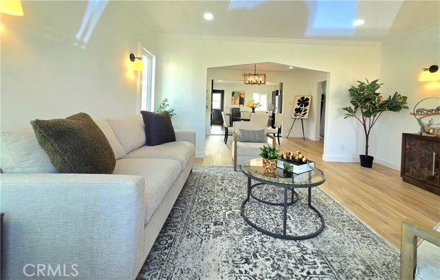 Detail Gallery Image 10 of 41 For 2022 W 75th St, Los Angeles,  CA 90047 - 2 Beds | 1 Baths