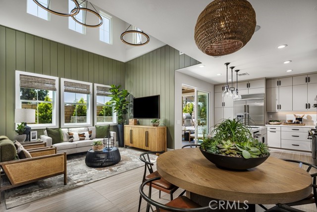 Detail Gallery Image 3 of 10 For 582 Mcfadden St, Placentia,  CA 92870 - 4 Beds | 3 Baths