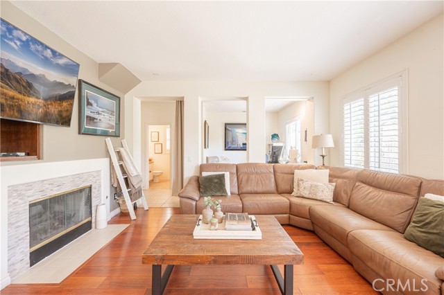 Detail Gallery Image 7 of 43 For 28692 Placerview, Saugus,  CA 91390 - 4 Beds | 3 Baths