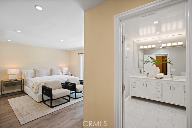 854 Rim Crest, Westlake Village CA: https://media.crmls.org/medias/5cc00497-e3c2-4d97-848e-a7685ee00e04.jpg