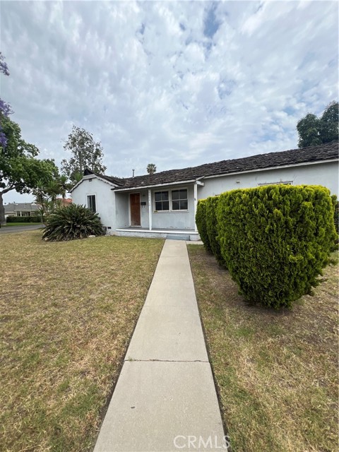 9904 Rives Avenue, Downey CA: https://media.crmls.org/medias/5cc039fa-ee49-4593-ba27-0c1ad1fea705.jpg