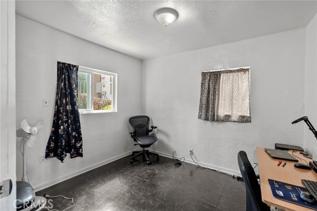 Detail Gallery Image 19 of 26 For 1521 Helen Dr, Los Angeles,  CA 90063 - 2 Beds | 1 Baths